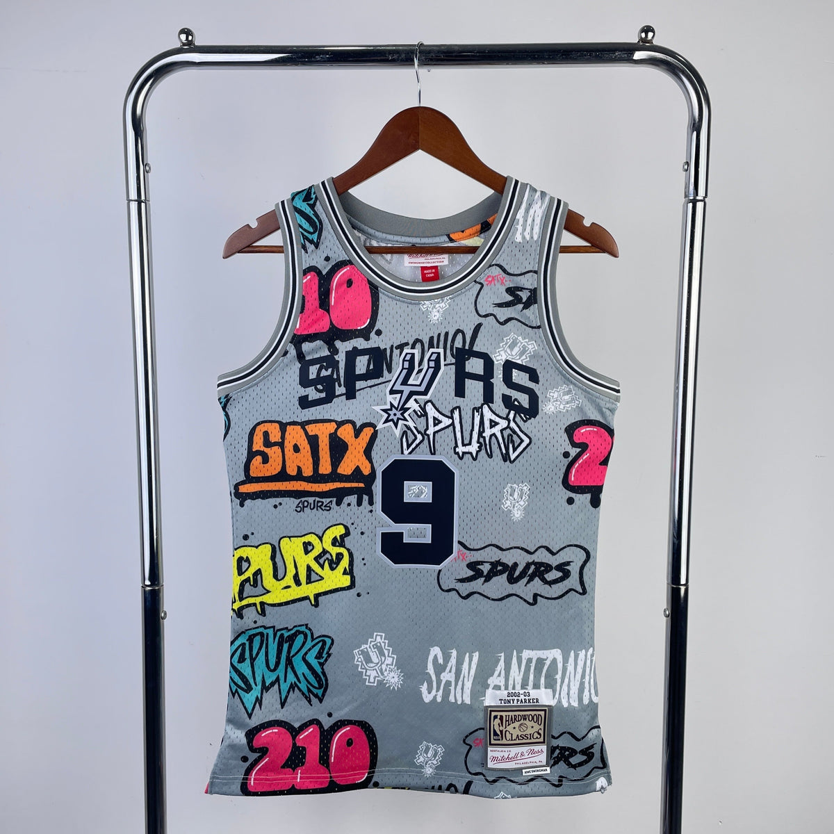San Antonio Spurs Retro (2002)- #9