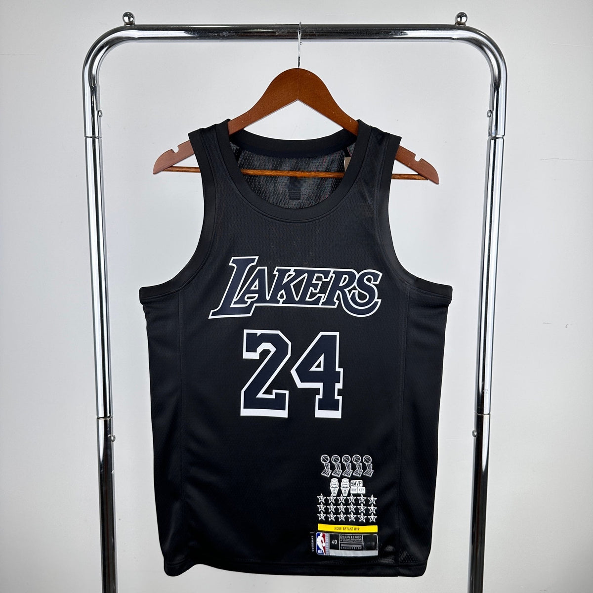 Los Angeles Lakers (Special)- #24