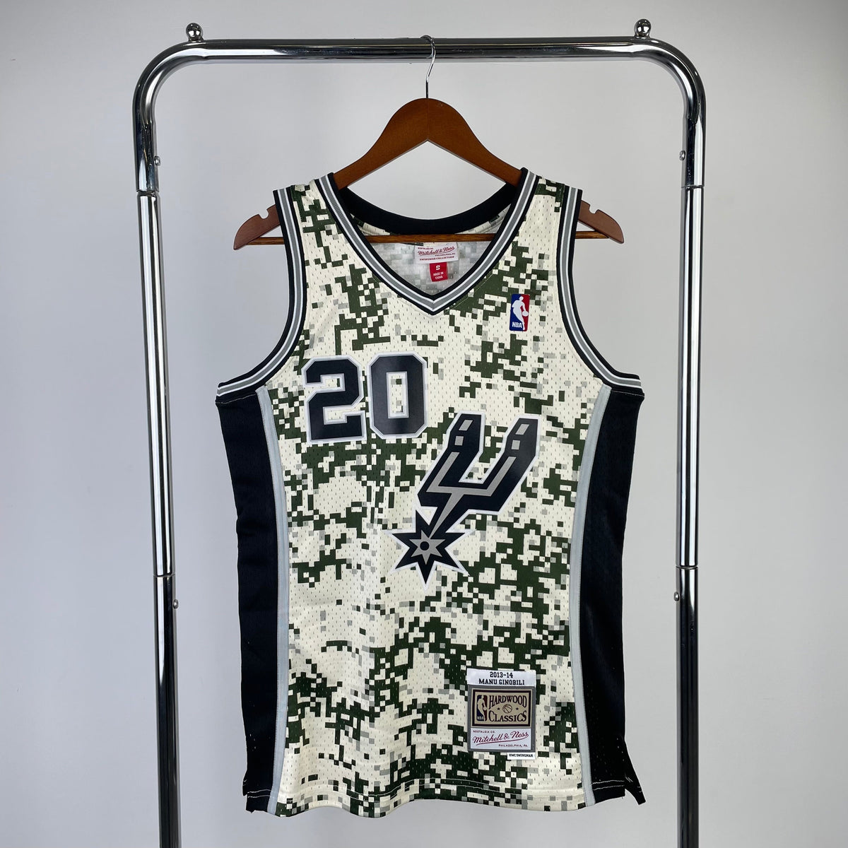 San Antonio Spurs Retro (2013)- #20
