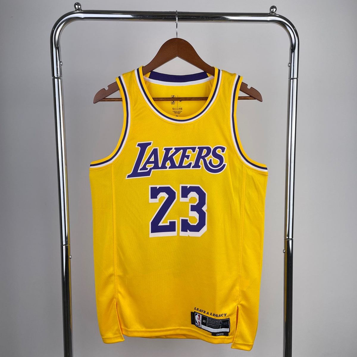 Los Angeles Lakers Icon (Current)- #23
