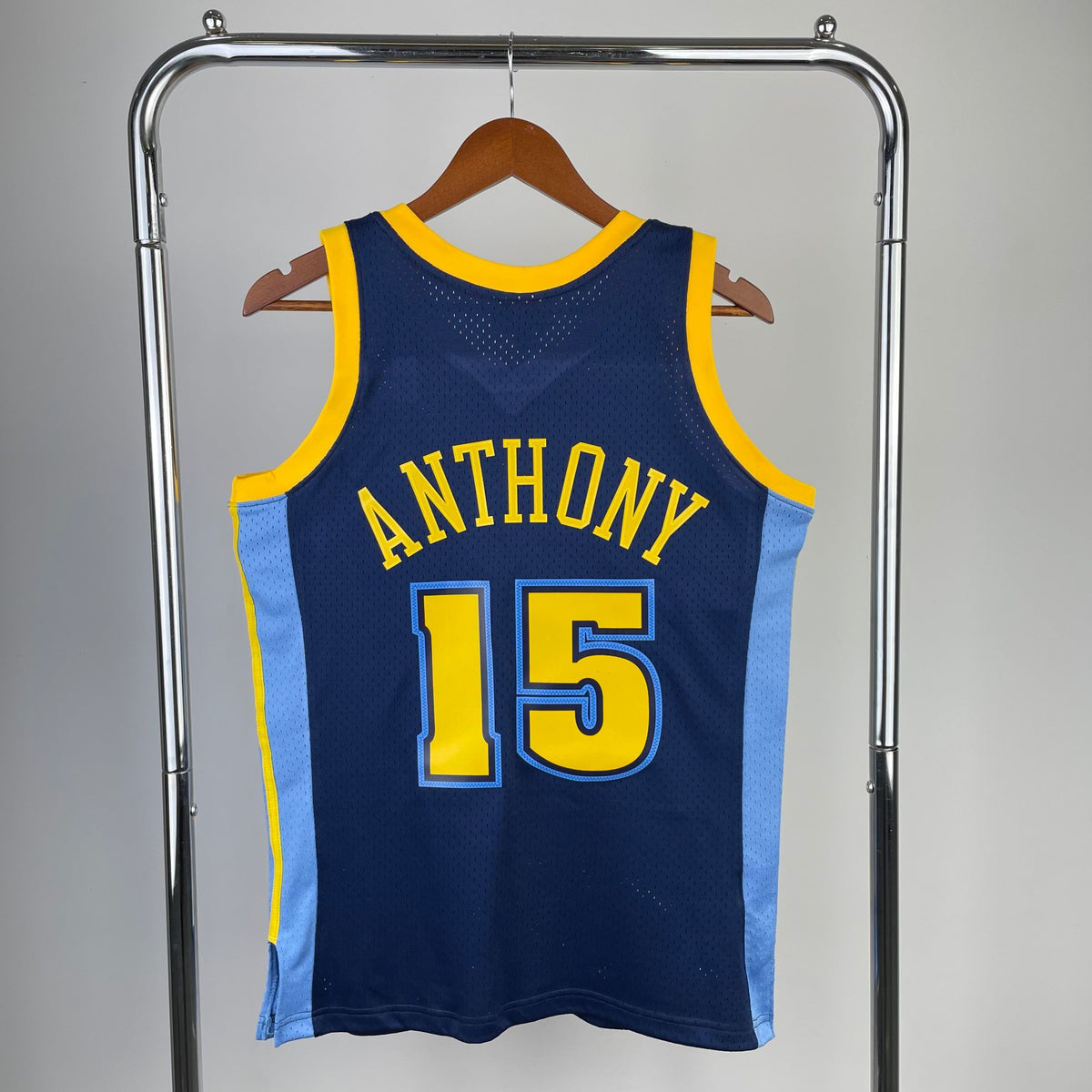 Denver Nuggets Retro (2006) - Carmelo Anthony #15