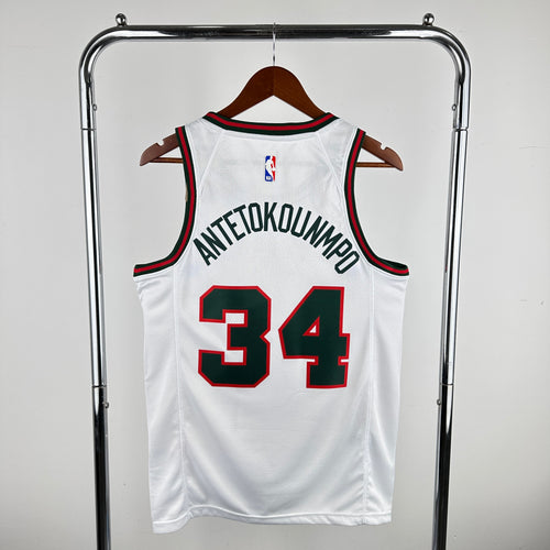 Milwaukee Bucks Classic (17/18)
