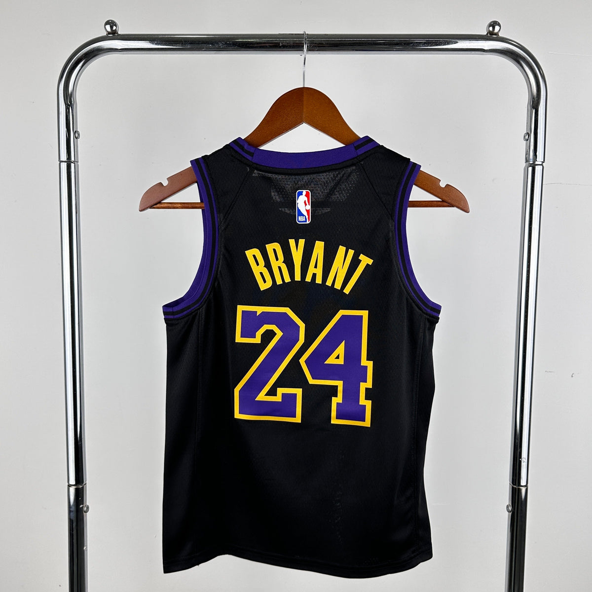 Los Angeles Lakers City Edition (Kids)- #24
