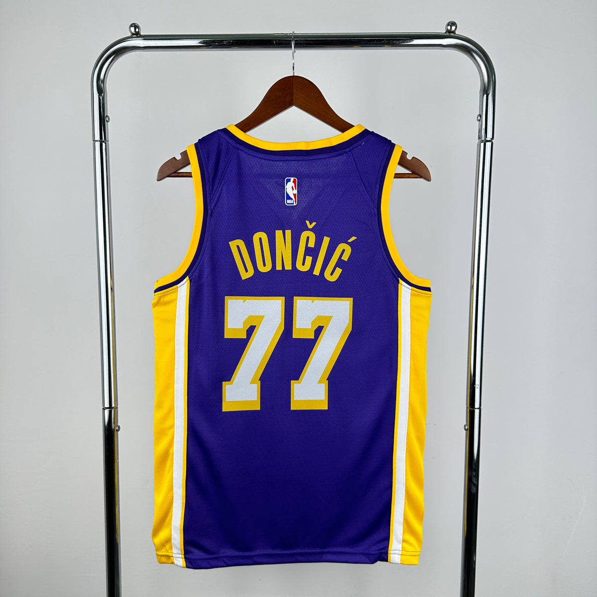 Los Angeles Lakers Statement (17/18)