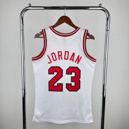 Chicago Bulls Retro (1984) - Michael Jordan #23