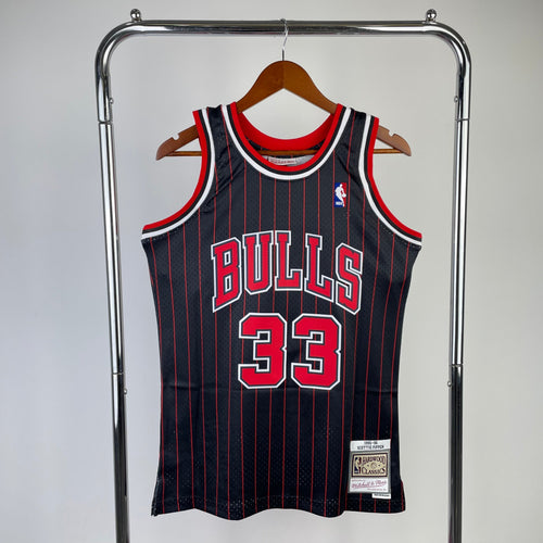 Chicago Bulls Retro (1995)- Scottie Pippen #33