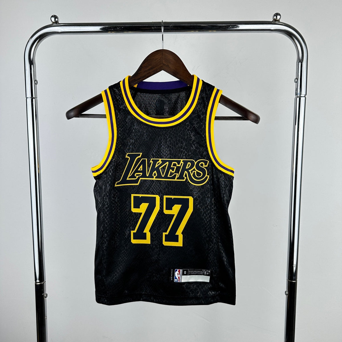 Los Angeles Lakers Black Mamba (Kids)- #77