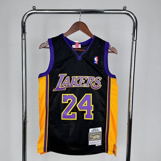 Los Angeles Lakers Retro (2009)- #24